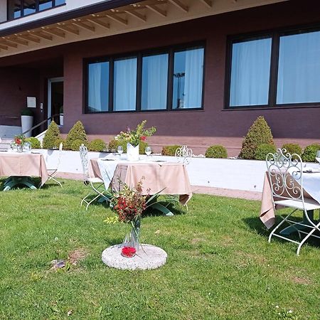 פונטה סאן מרקו Sullivan Ristorante Hotel מראה חיצוני תמונה